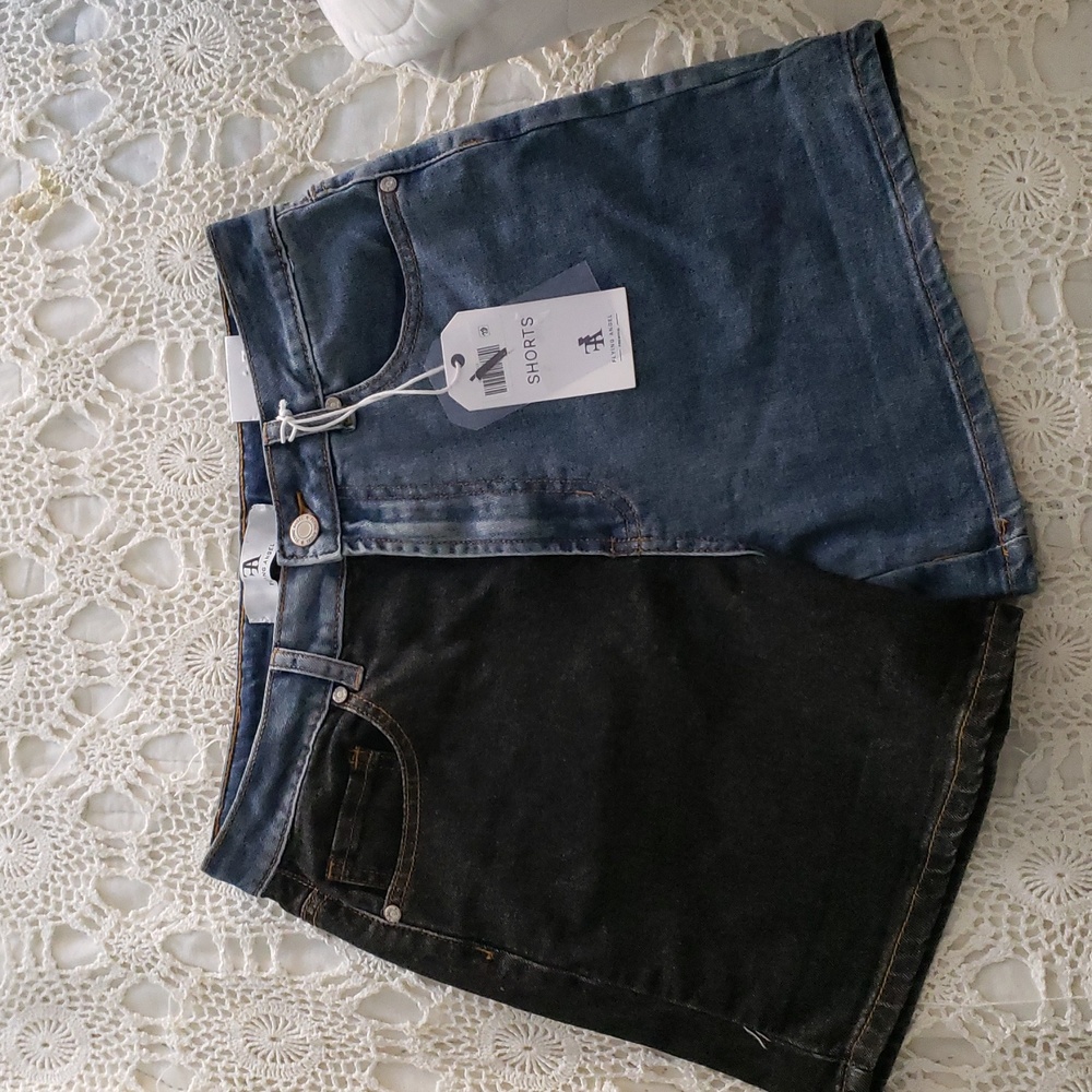 Flying Angel Two-Tone Denim Shorts in Black & Blue